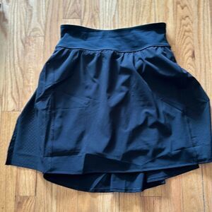 Spanx sz S flap skort Get Moving black excellent like new condition shorts under